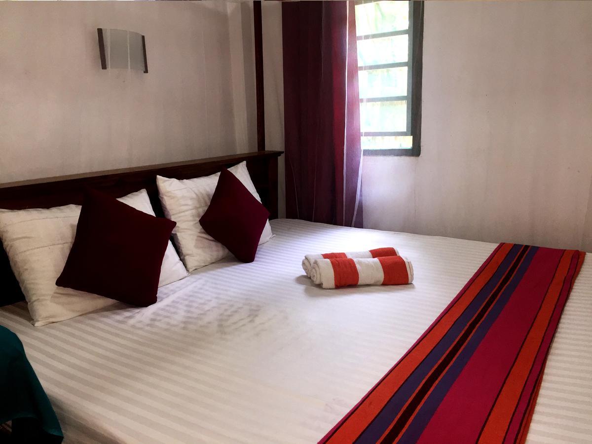 Double G Motel Weligama Zewnętrze zdjęcie