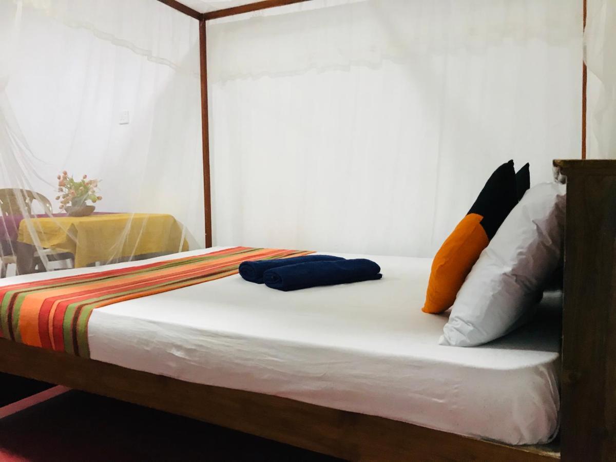 Double G Motel Weligama Zewnętrze zdjęcie