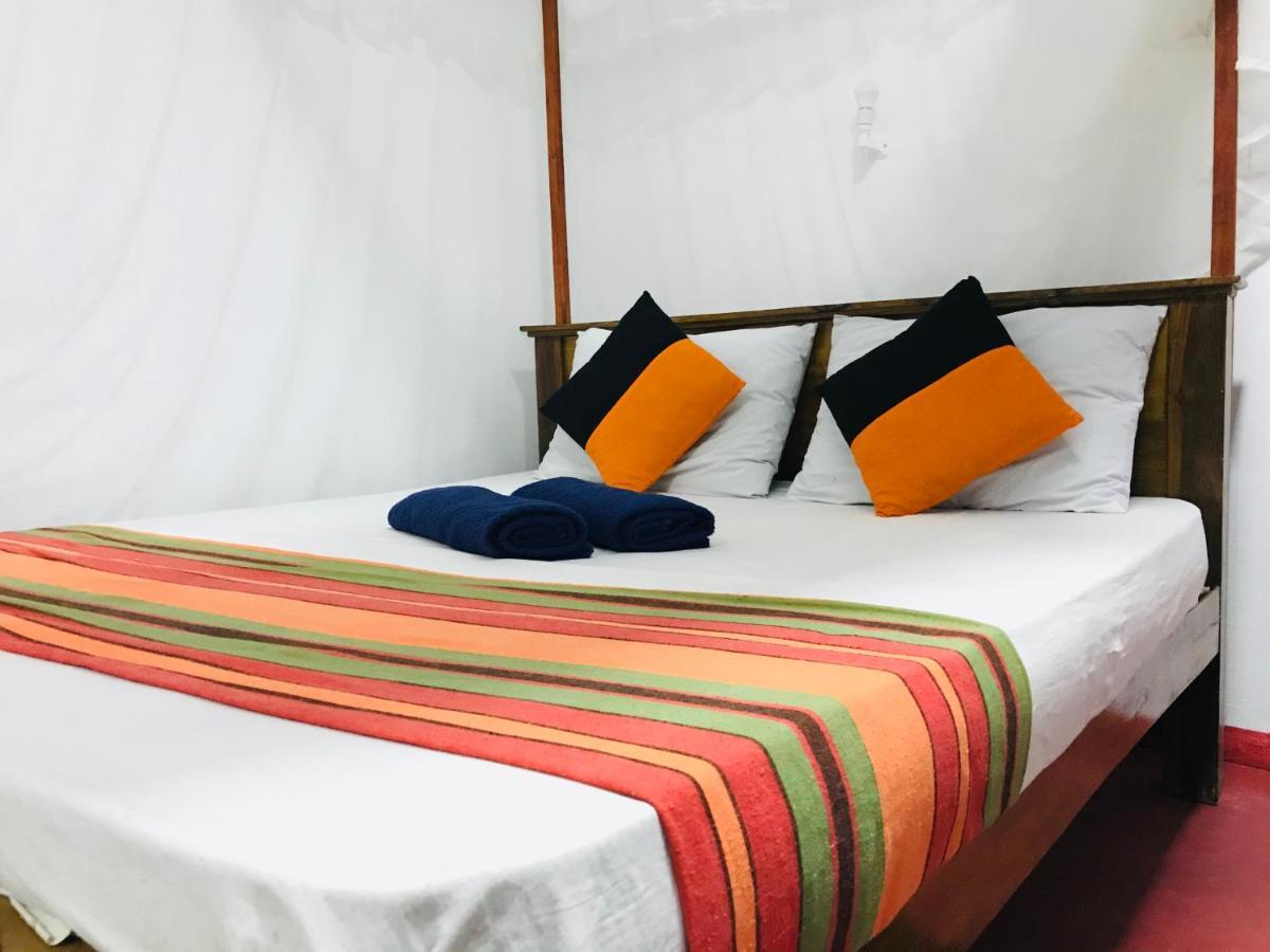 Double G Motel Weligama Zewnętrze zdjęcie